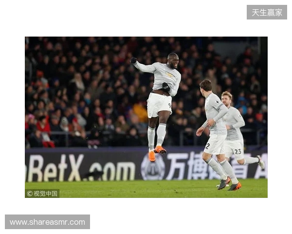 记者:18岁前锋莱西未入选曼联本场名单,阿莫林决定征召舍什科 记者:18岁前锋莱西未入选曼联本场名单,阿莫林决定征召舍什科