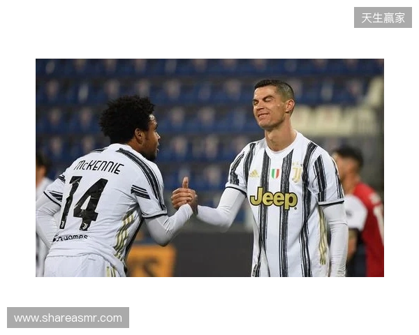 天秀!绍尔后场启动人球分过连过3人+不看人传球,贝维斯打门被扑 天秀!绍尔后场启动人球分过连过3人+不看人传球,贝维斯打门被扑