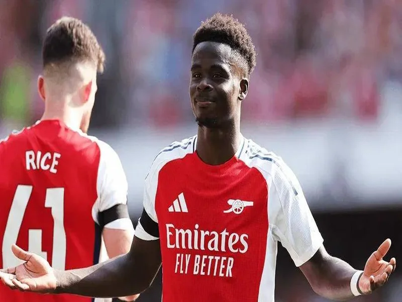 TA：英超过去10赛季中，怀特是唯一单场6抢断+6解围的枪手球员